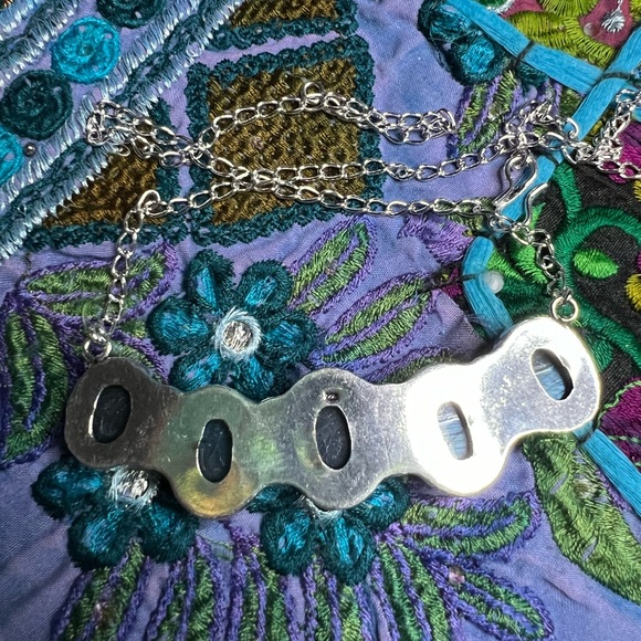 Labradorite Bar Necklace - Picture 3 of 3